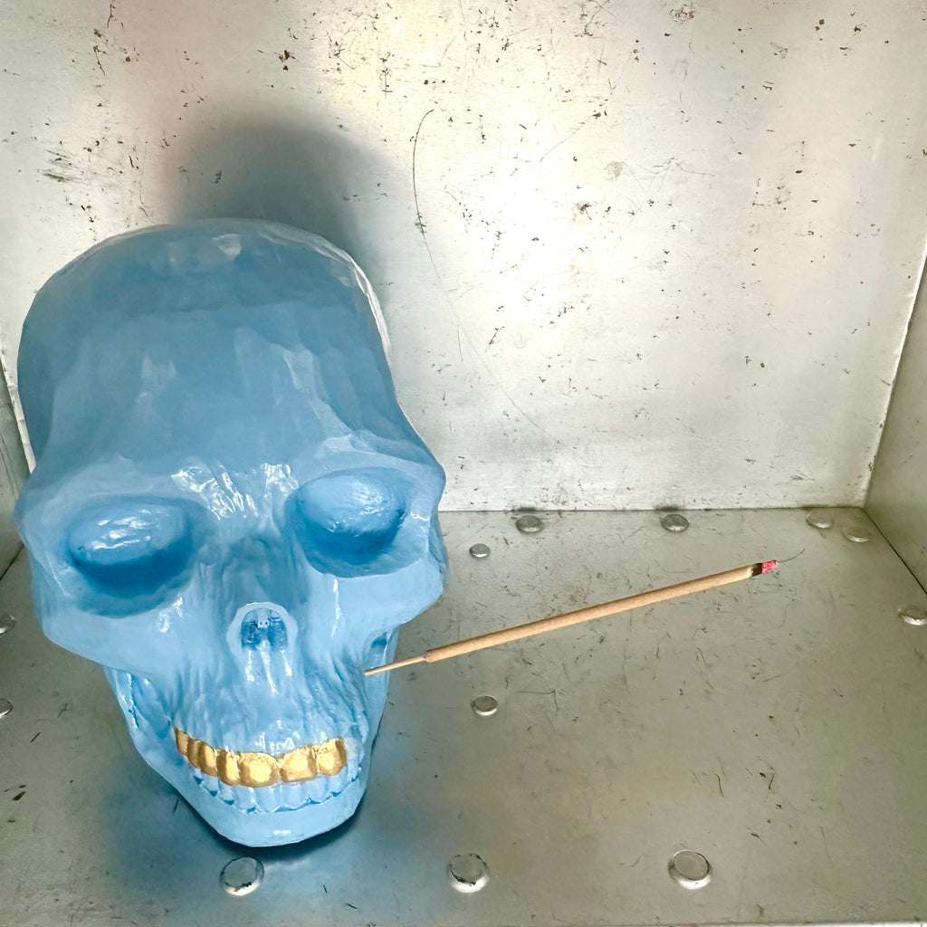 SKULL INCENSE HOLDER - BLUE (WOOD CARVING)